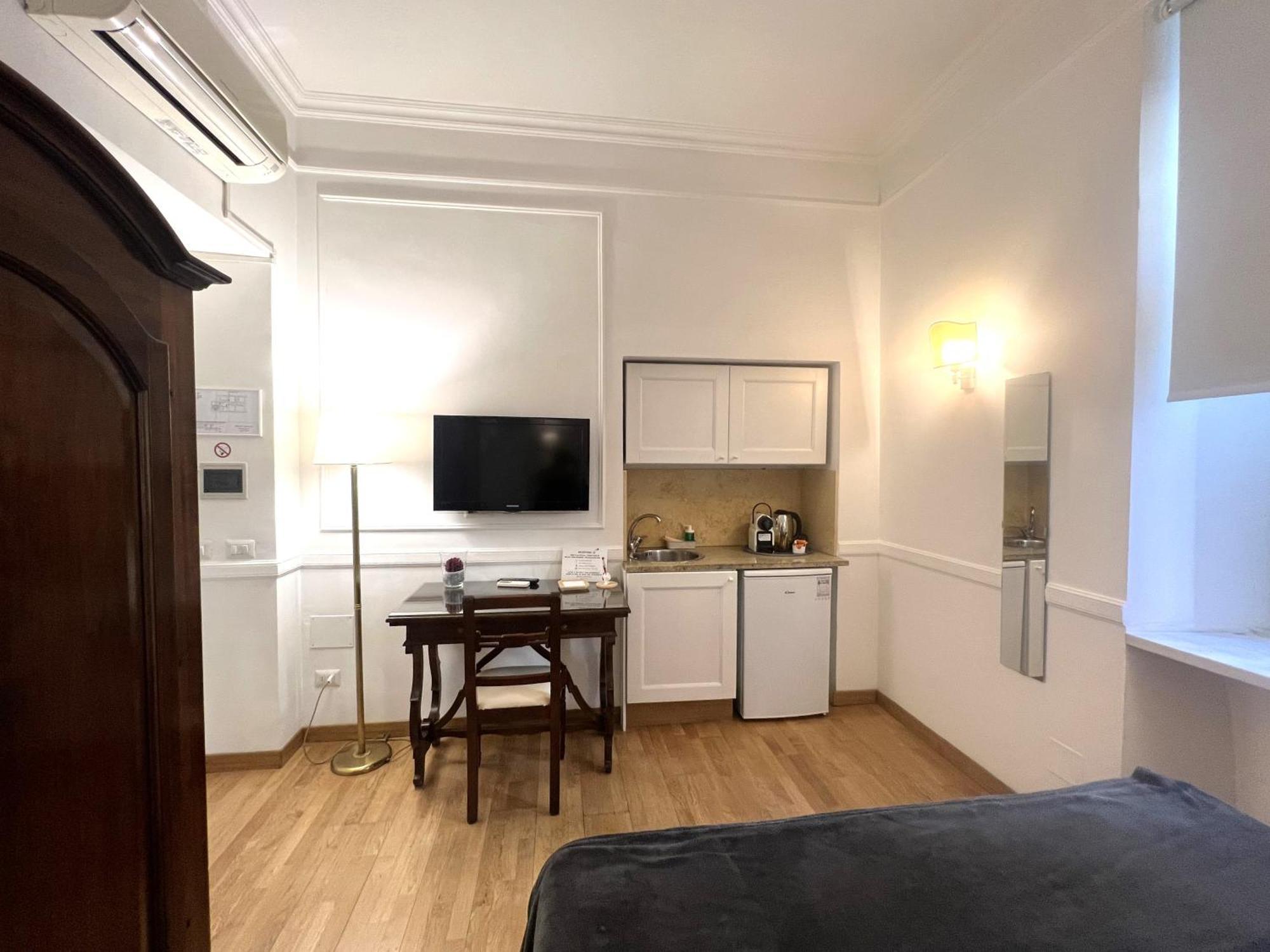 Отель Interno Roma Экстерьер фото